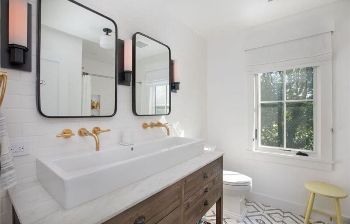 Photo of Bathroom in Sharon