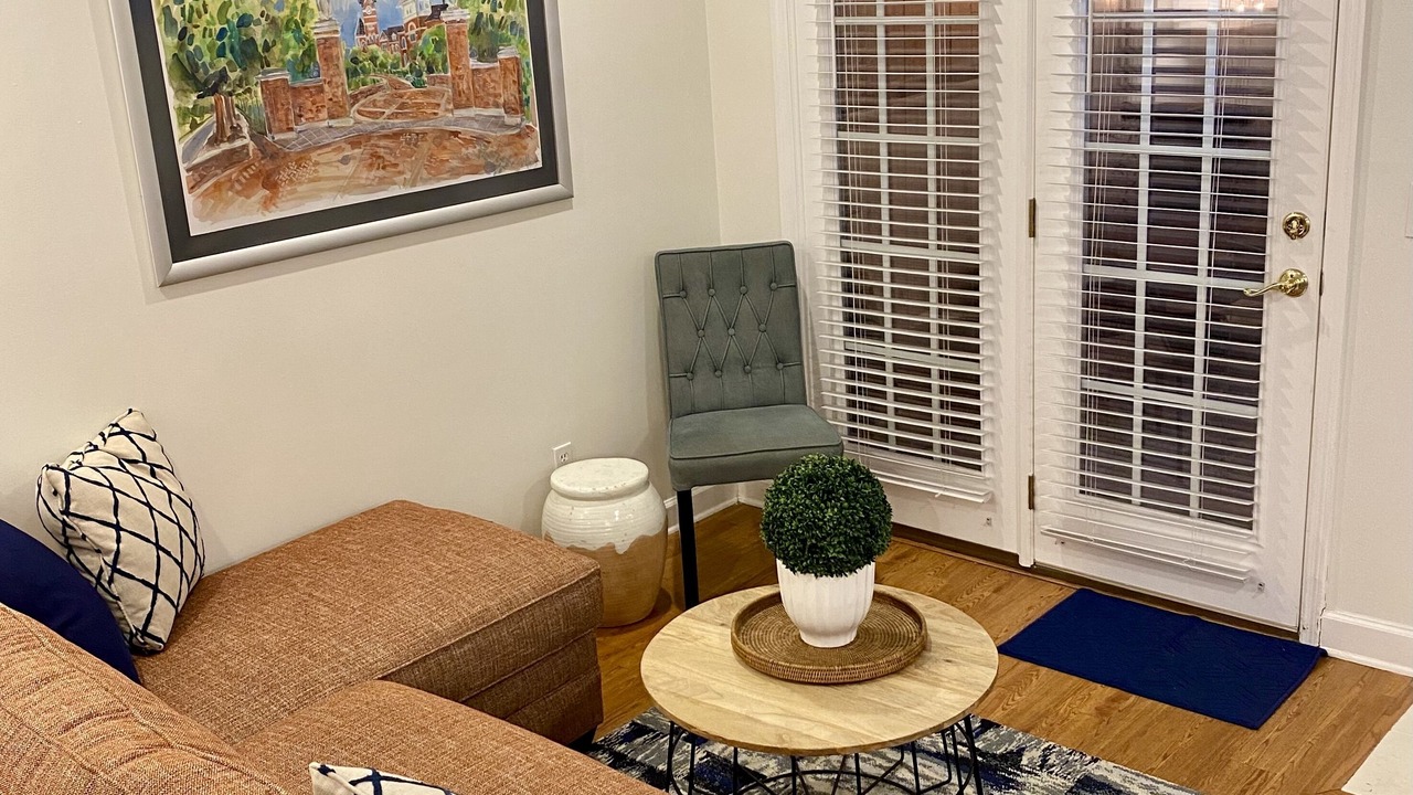Photo of Livingroom in Auburn
