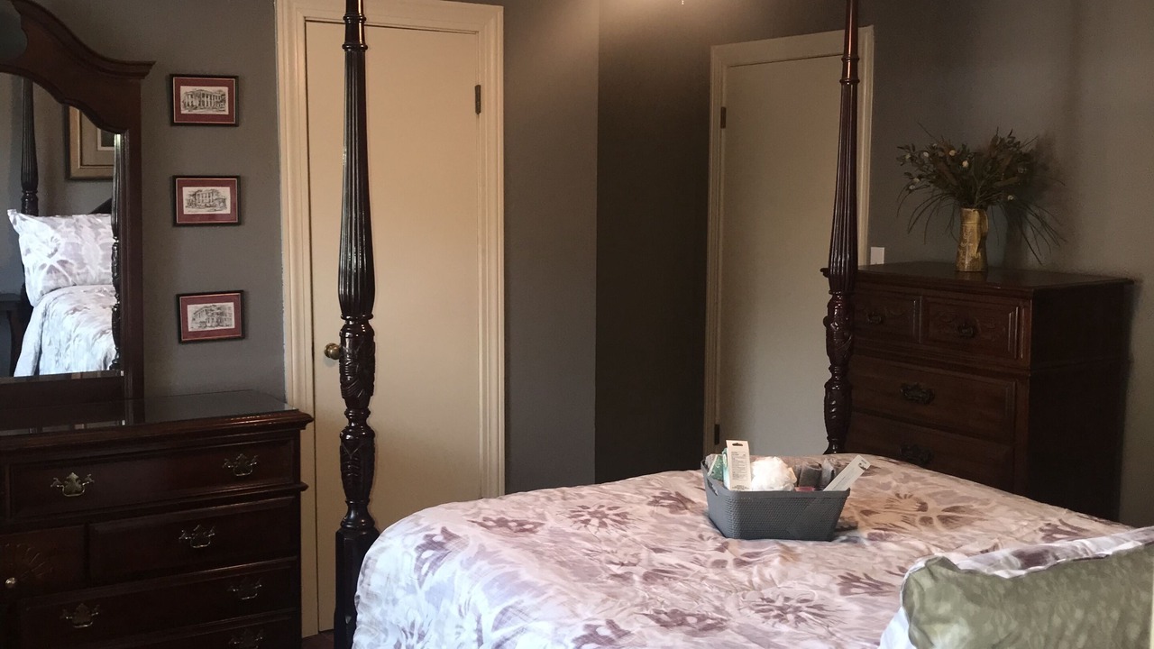 Photo of Bedroom in Elrod