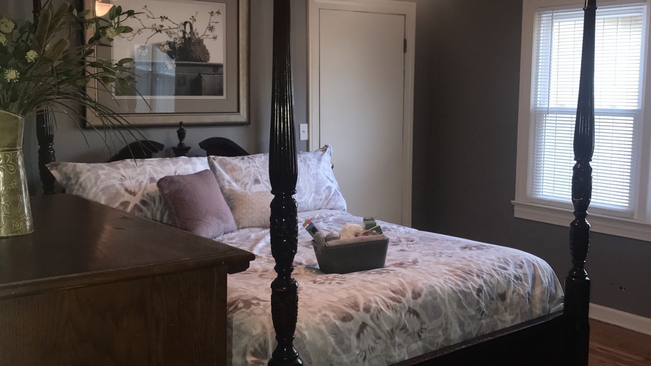 Photo of Bedroom in Elrod