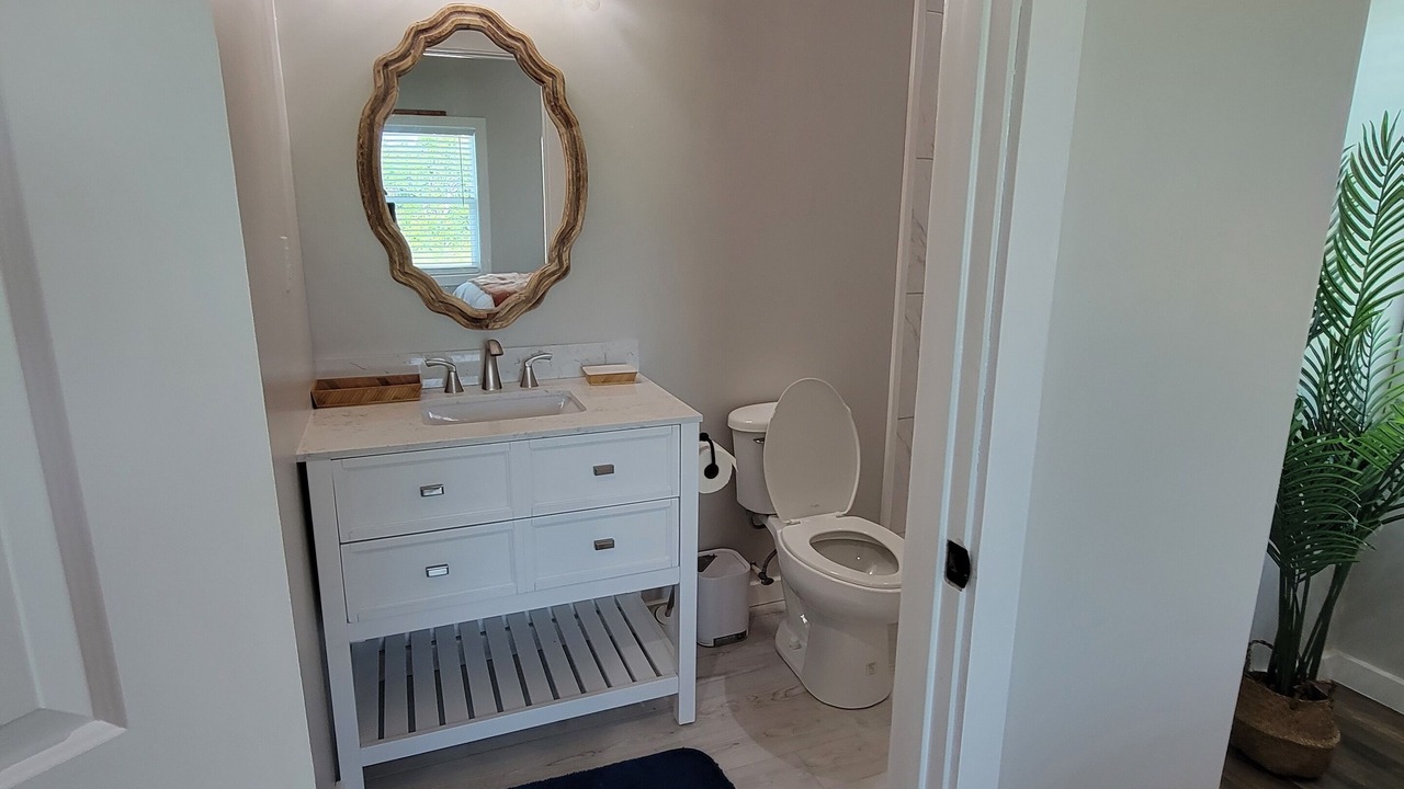 Photo of Bathroom in Green Turtle Cay