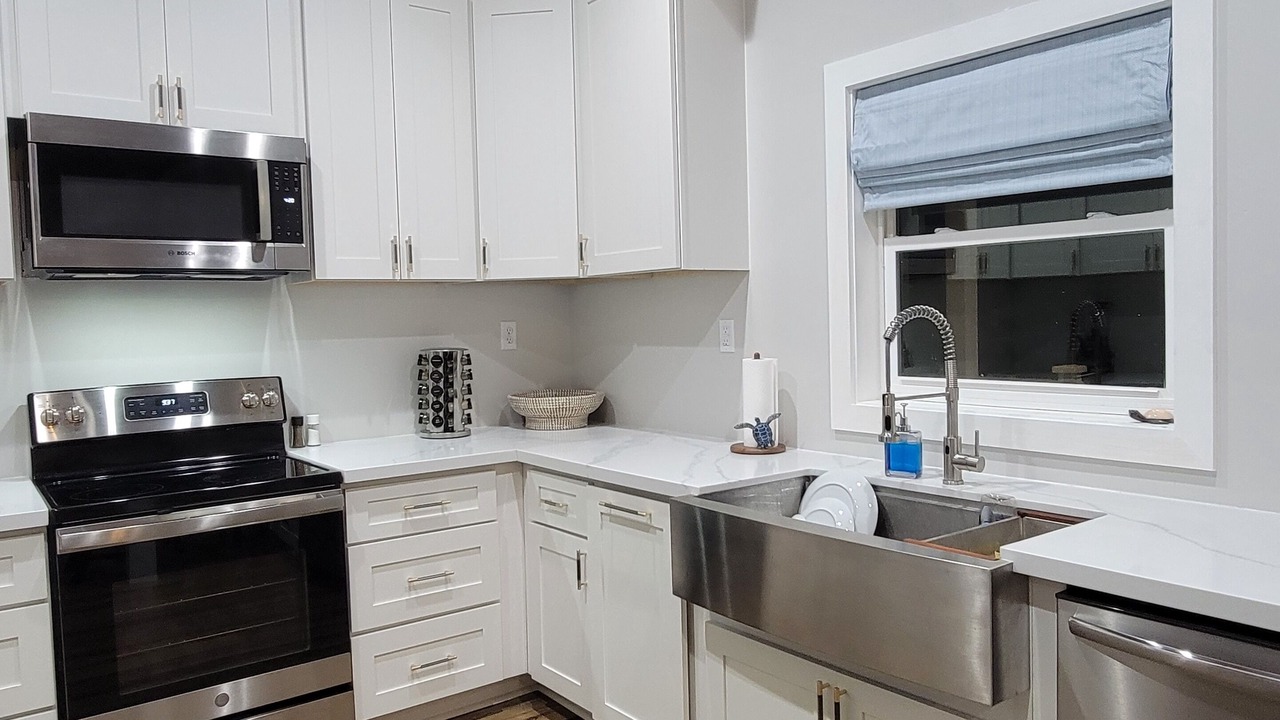 Photo of Kitchen in Green Turtle Cay
