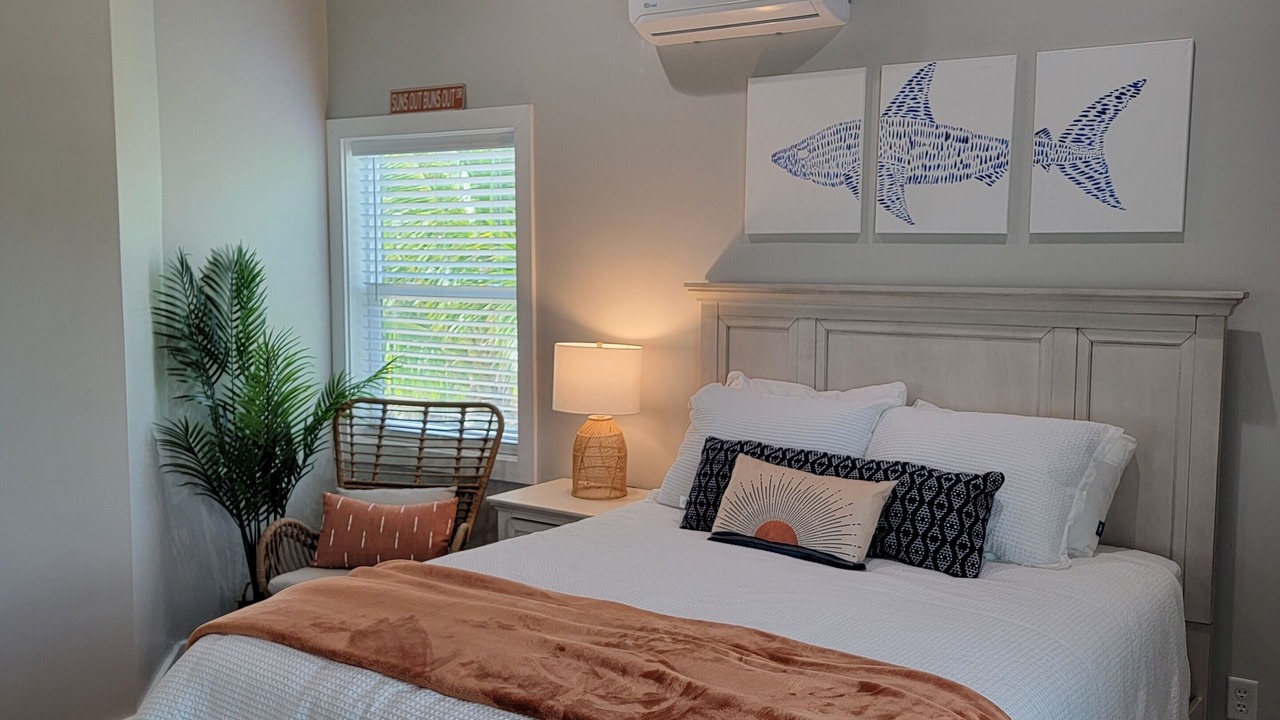 Photo of Bedroom in Green Turtle Cay