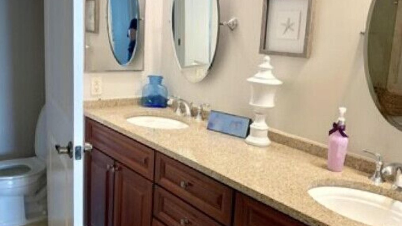 Photo of Bathroom in Orange Beach