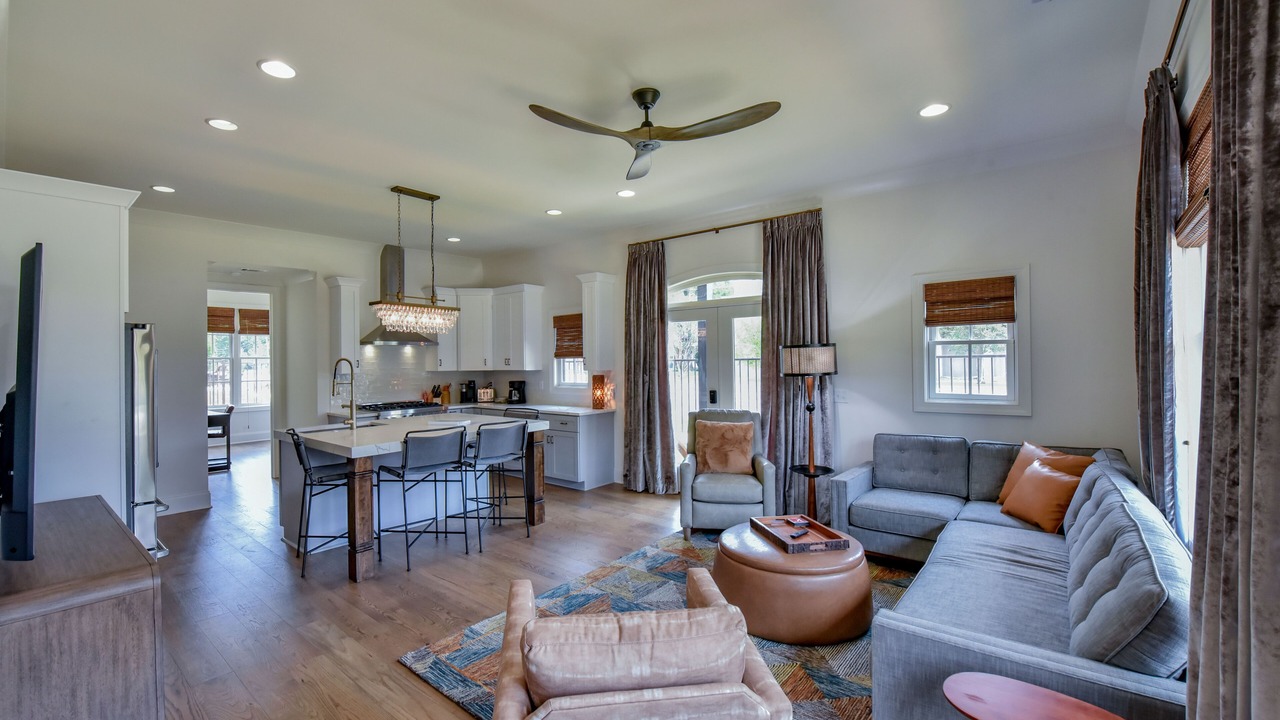 Photo of Livingroom in Druid City