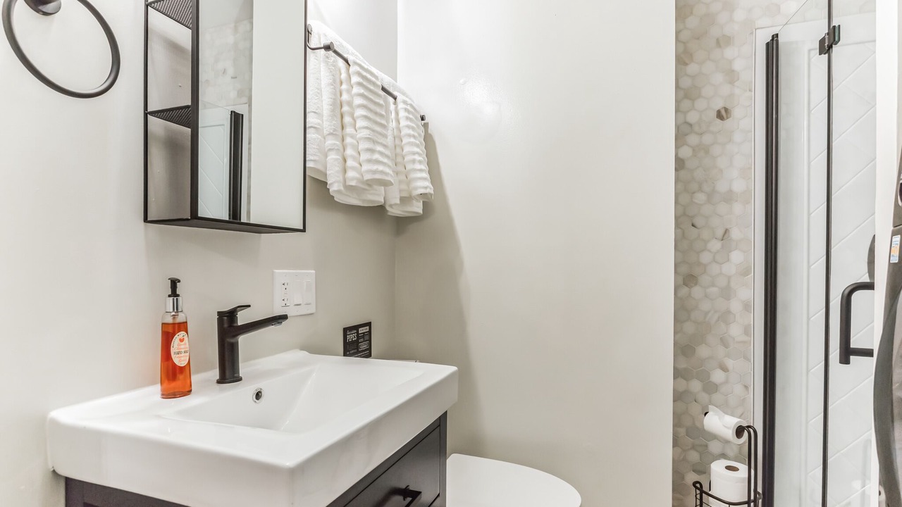 Photo of Bathroom in Beacon
