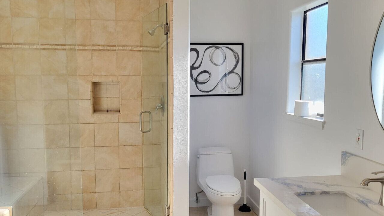 Photo of Bathroom in Marina Peninsula