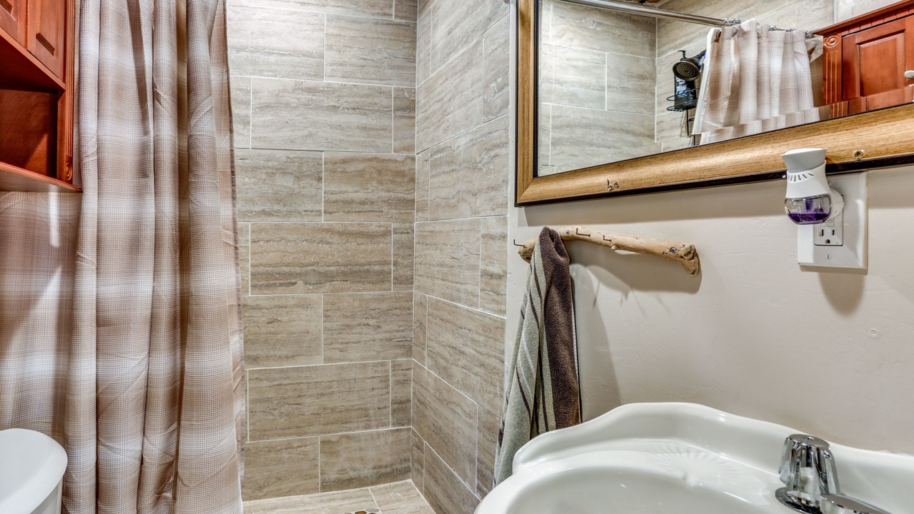 Photo of Bathroom in Wishon