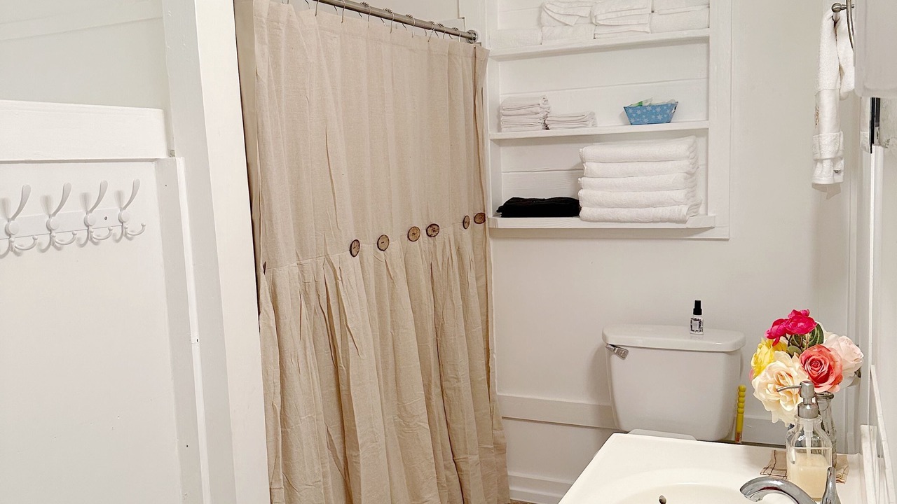 Photo of Bathroom in Wetumpka