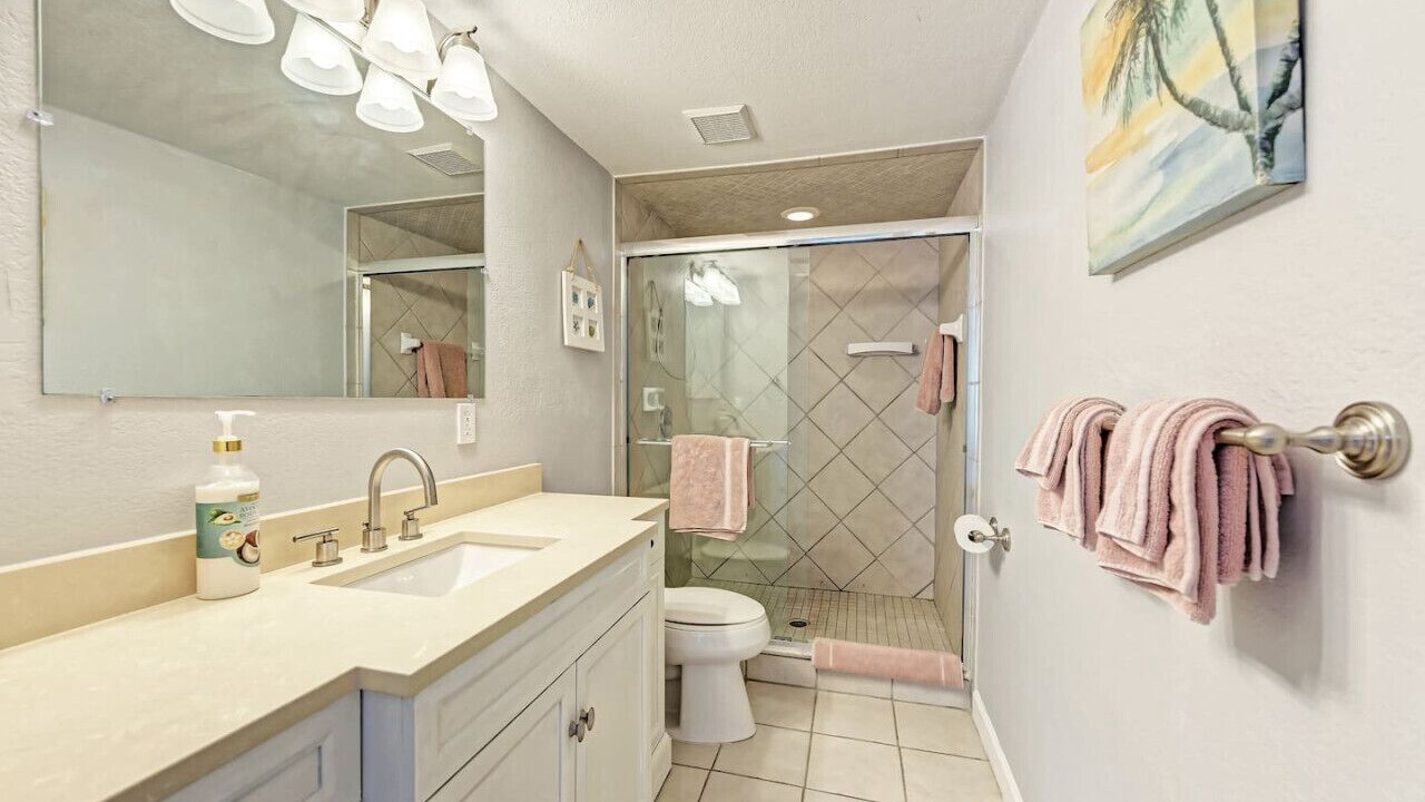 Photo of Bathroom in Englewood