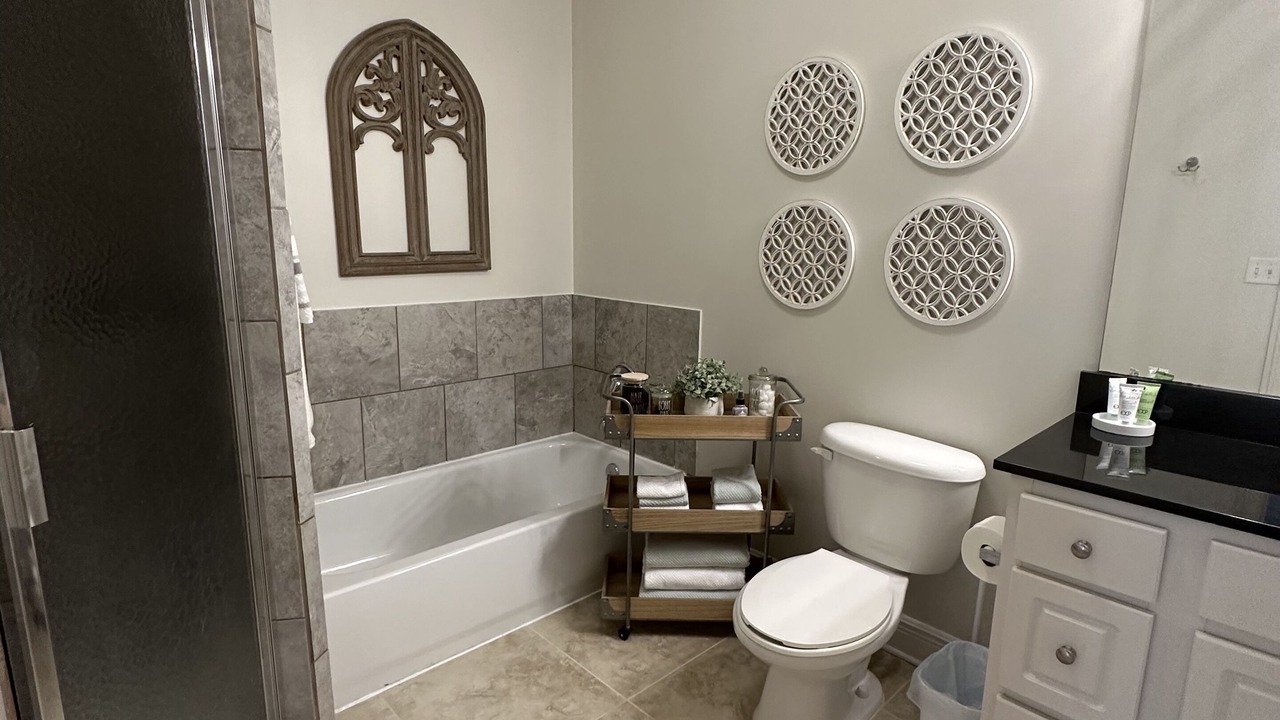 Photo of Bathroom in Tuscaloosa