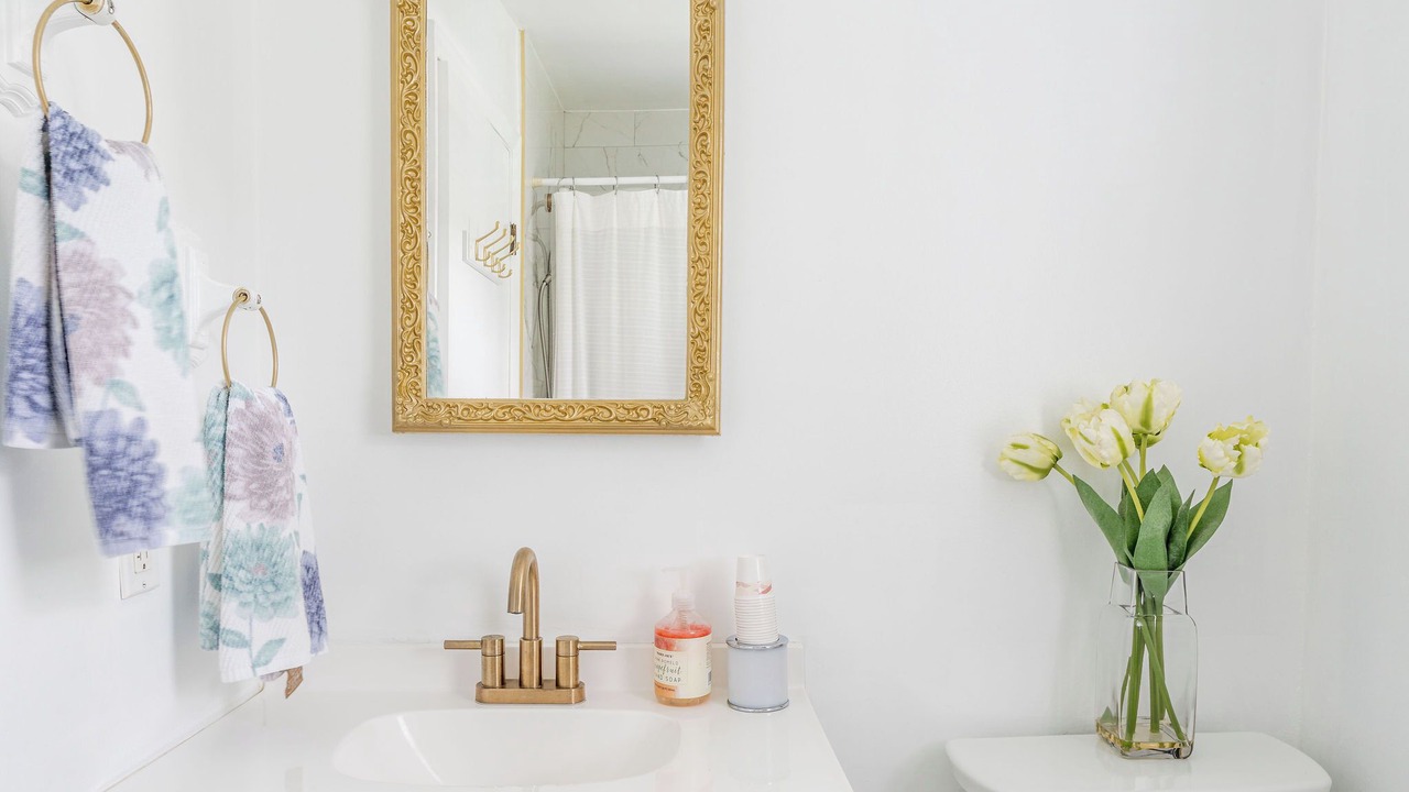 Photo of Bathroom in Gardiner