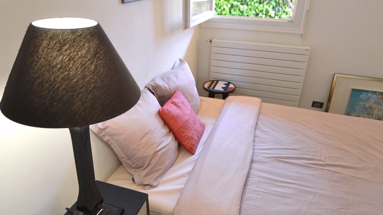 Photo of Bedroom in Monaco