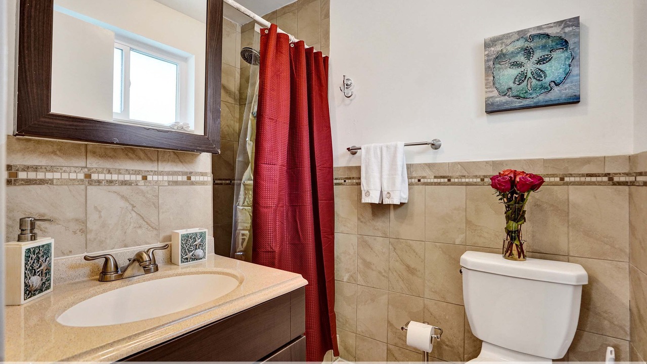 Photo of Bathroom in Sunset