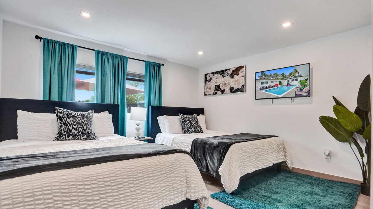 Photo of Bedroom in Sunset