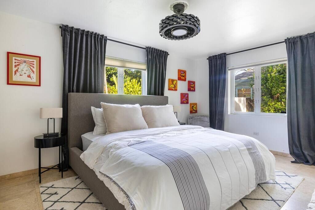 Photo of Bedroom in Biscayne Park