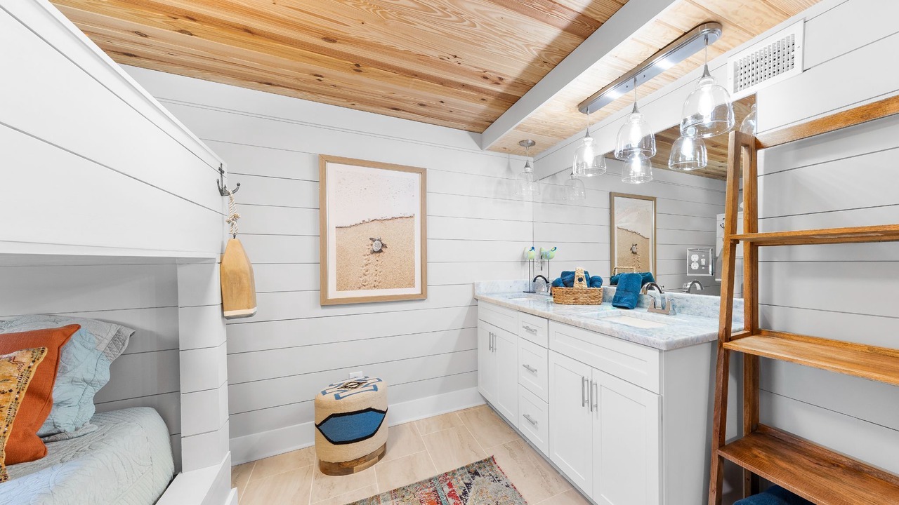 Photo of Bathroom in Ono Island