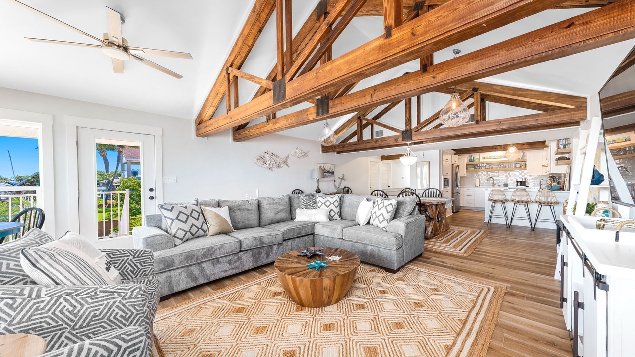 Photo of Livingroom in Ono Island