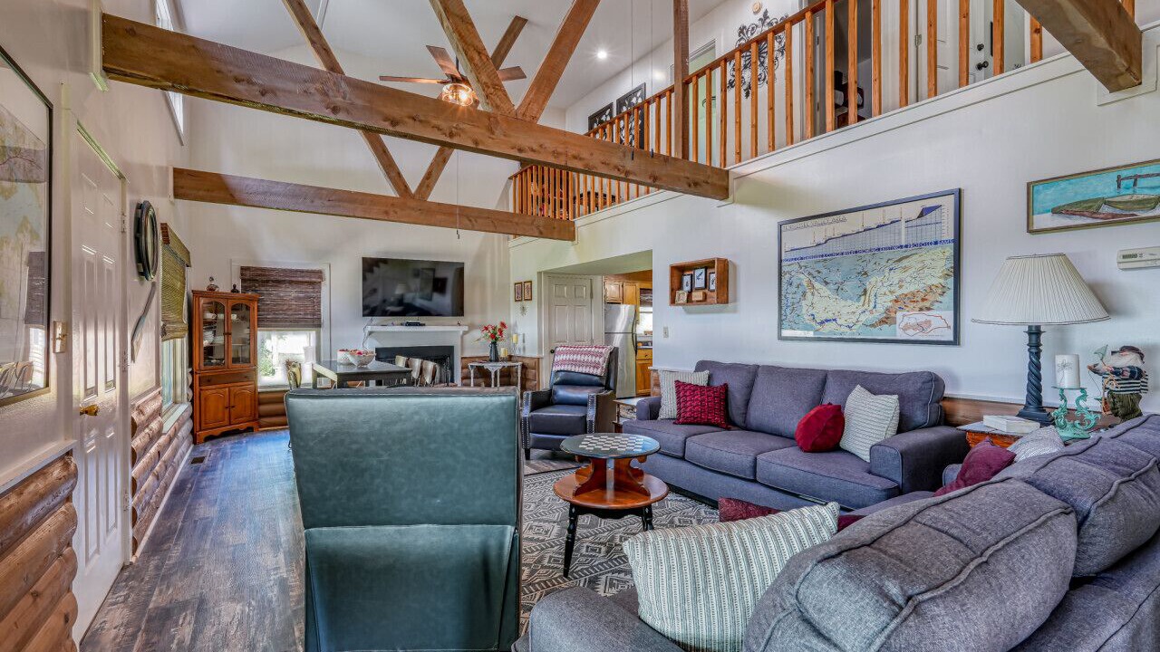 Photo of Livingroom in Town Creek