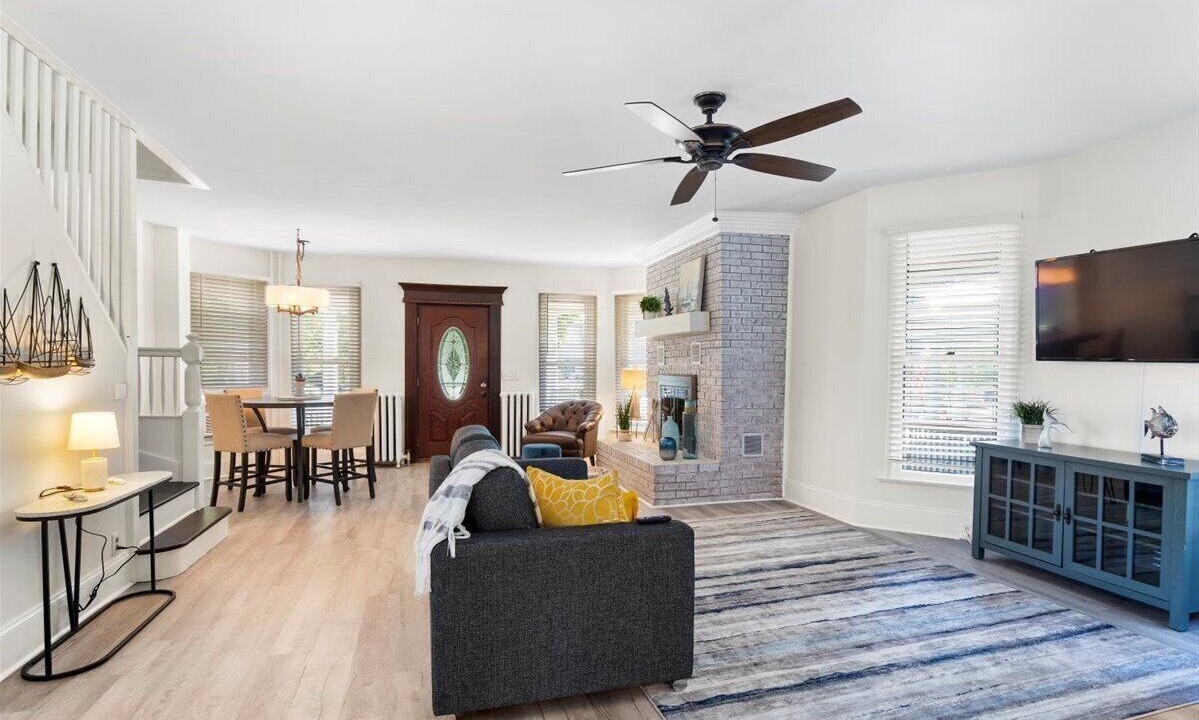Photo of Livingroom in Charlotte