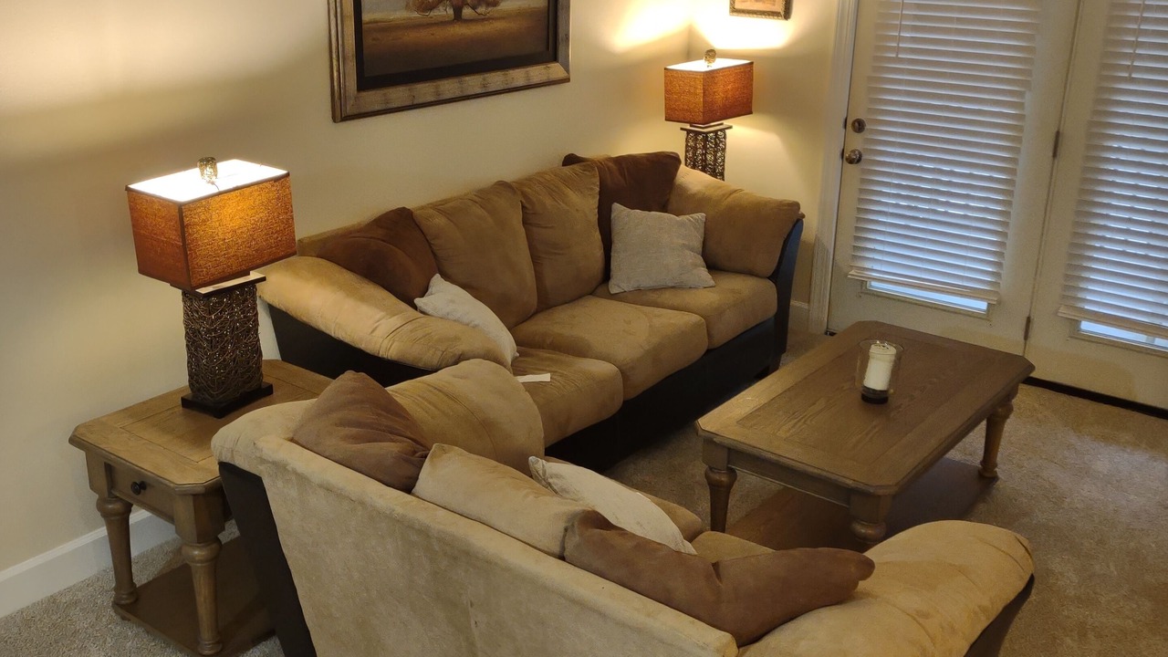 Photo of Livingroom in Foley