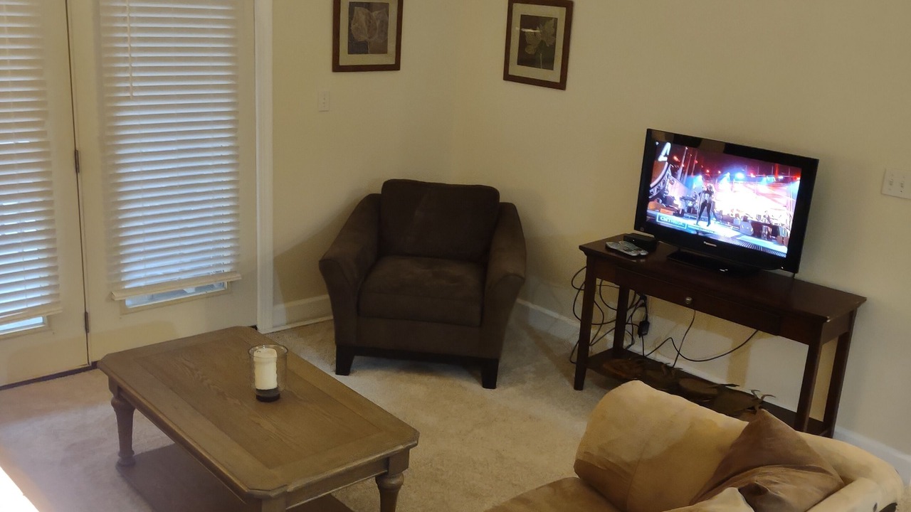 Photo of Livingroom in Foley
