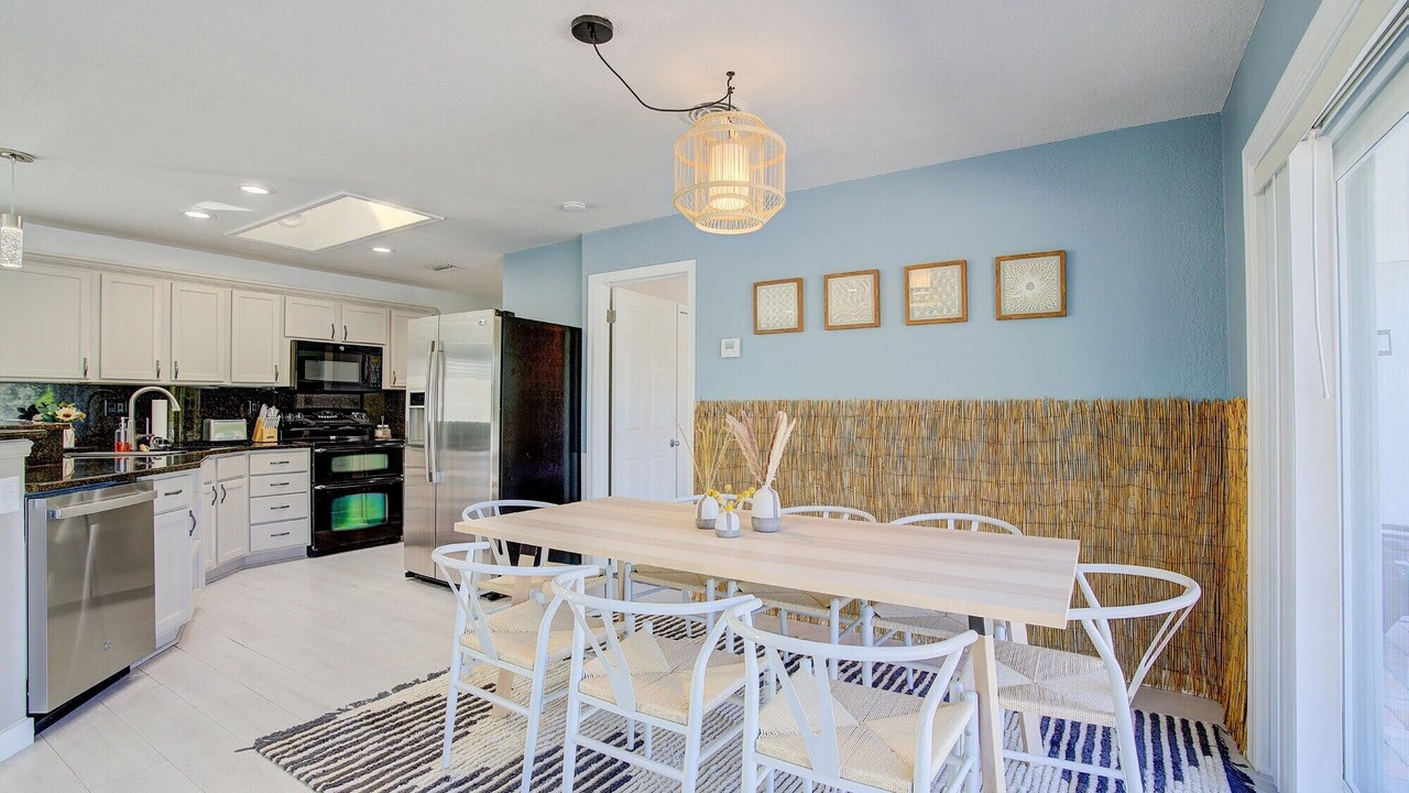 Photo of Bedroom in Cypress Lakes