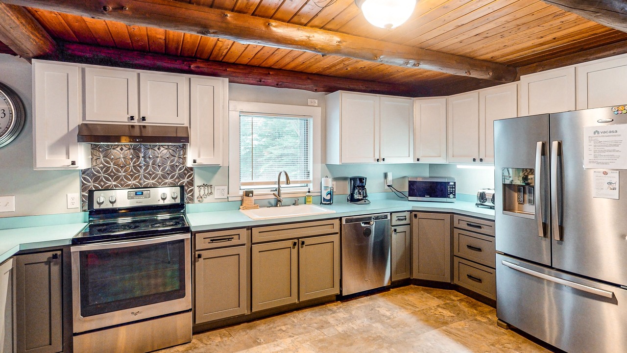 Photo of Kitchen in Rock Stream