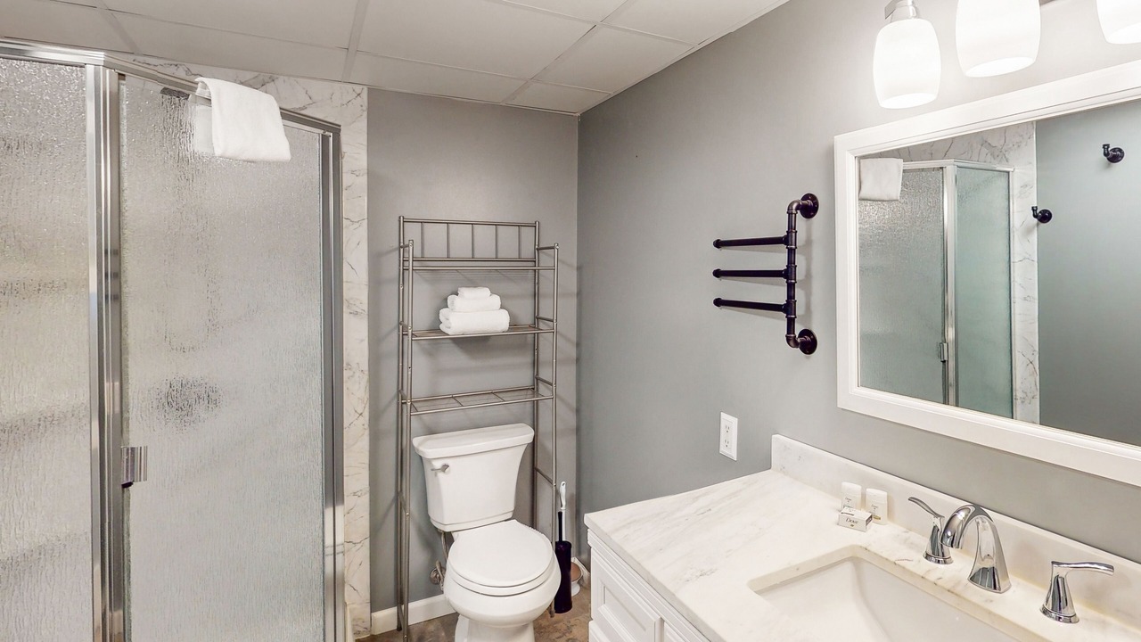 Photo of Bathroom in Rock Stream
