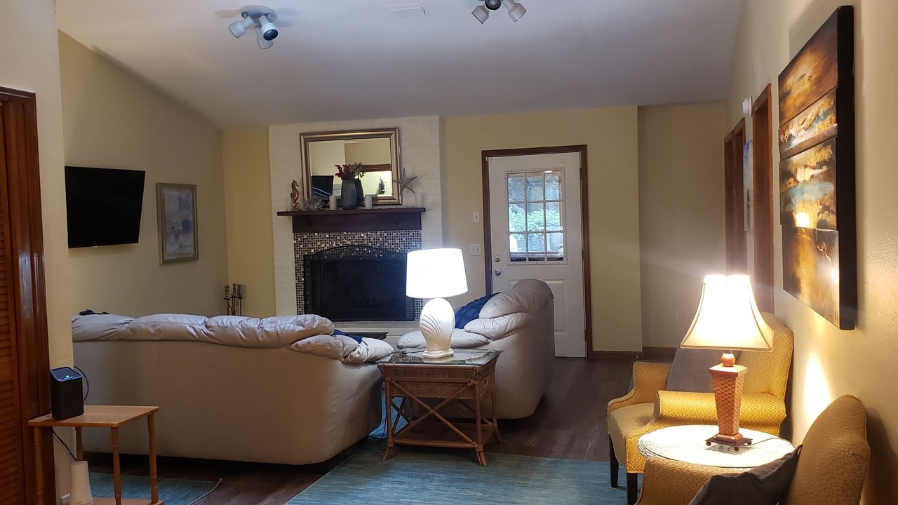 Photo of Livingroom in Ono Island