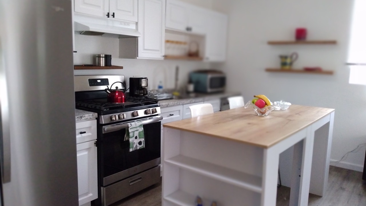 Photo of Kitchen in Woodland Hills