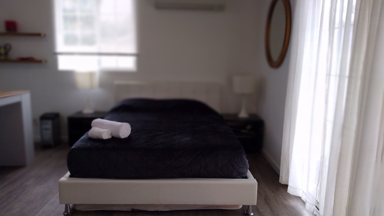 Photo of Bedroom in Woodland Hills
