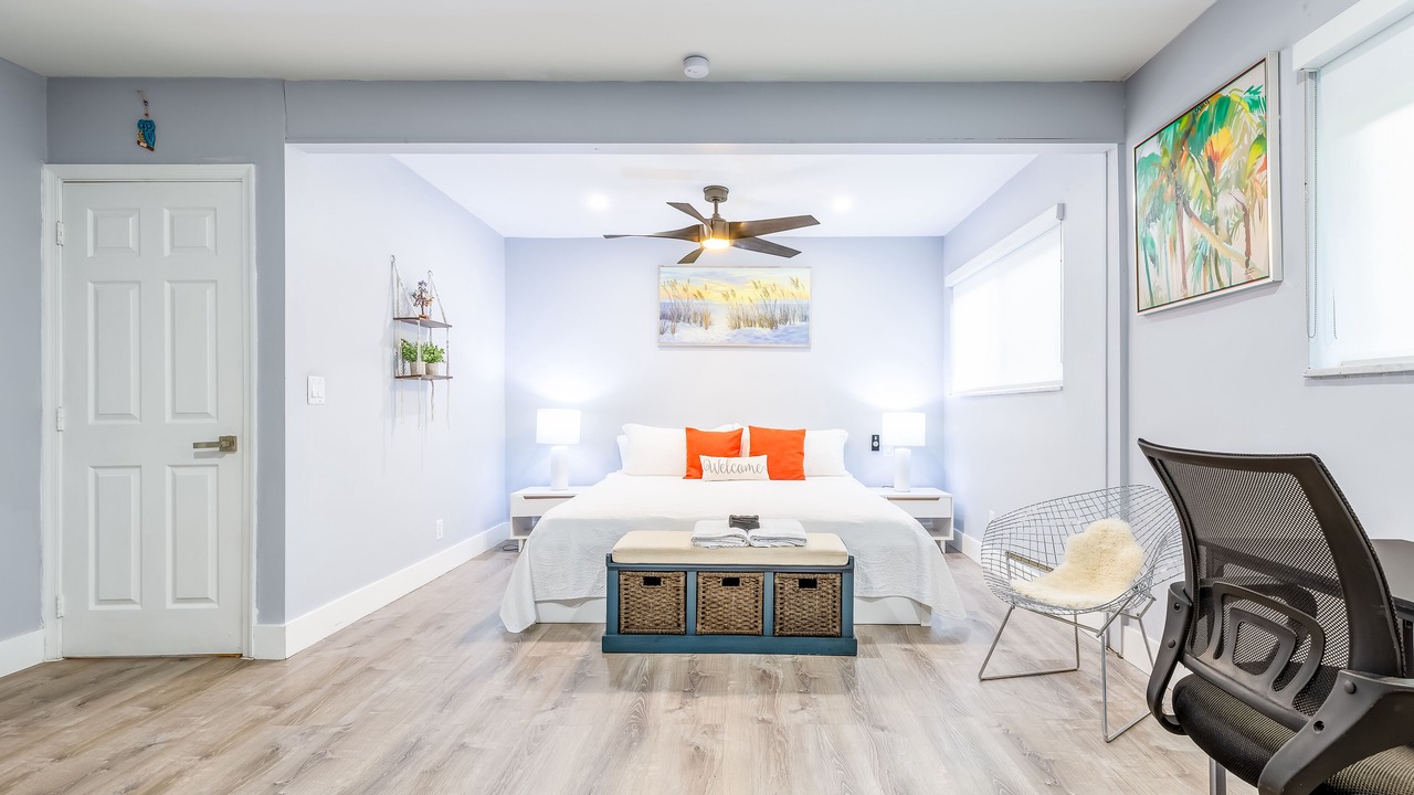 Photo of Bedroom in Hallandale Beach