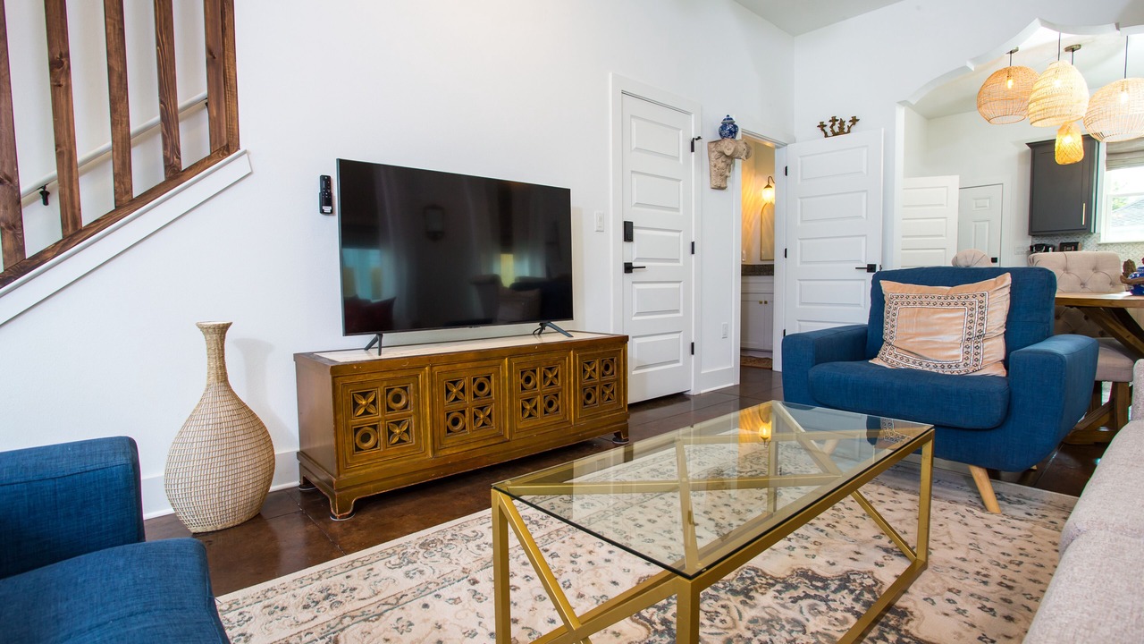 Photo of Livingroom in Ono Island