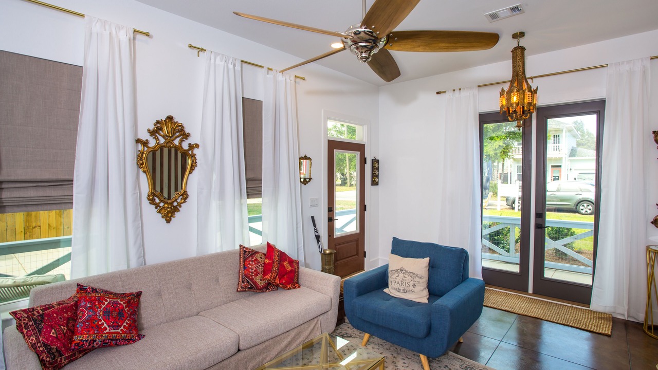 Photo of Livingroom in Ono Island