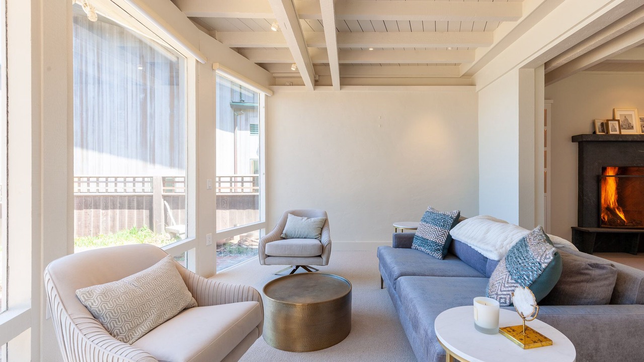 Photo of Bedroom in Moss Beach
