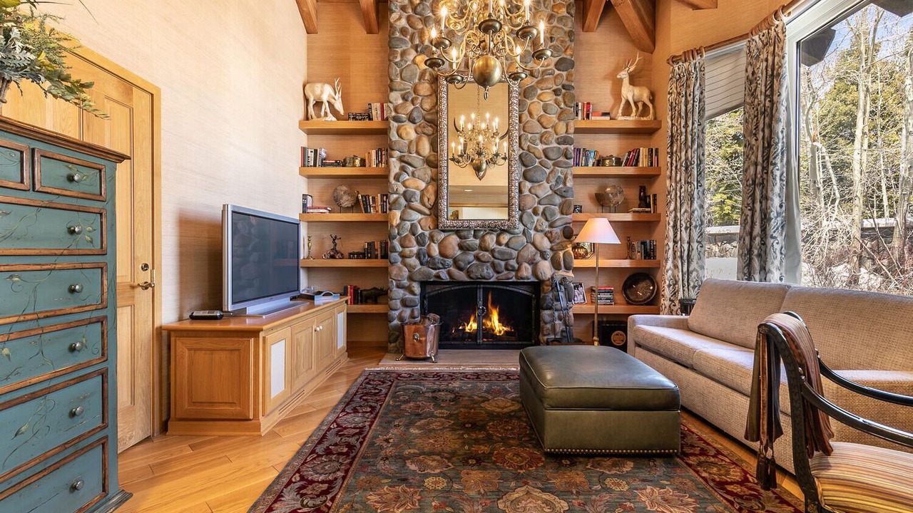 Photo of Livingroom in Tahoe Pines