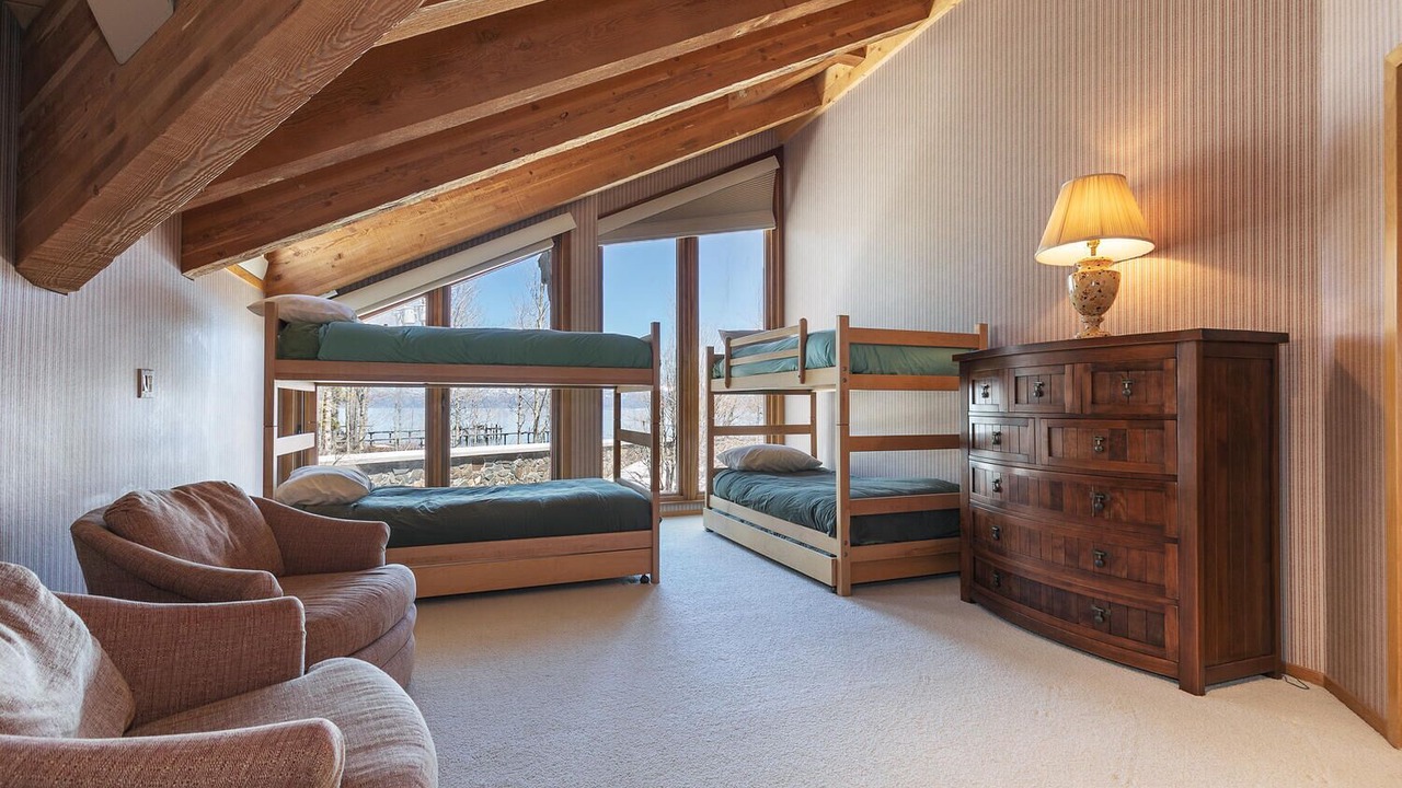 Photo of Bedroom in Tahoe Pines