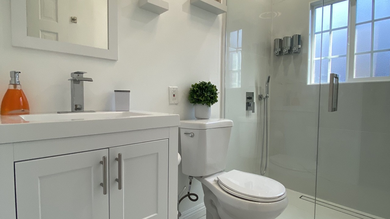 Photo of Bathroom in South Gate