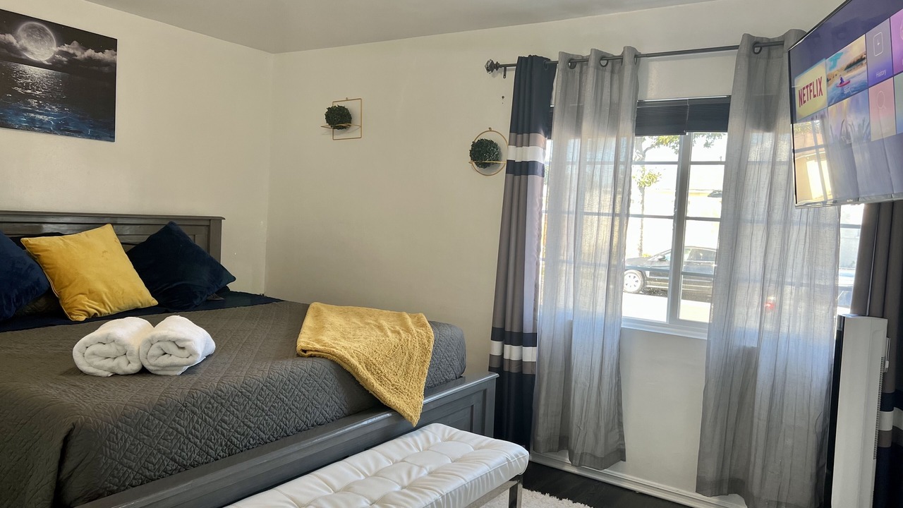 Photo of Bedroom in South Gate