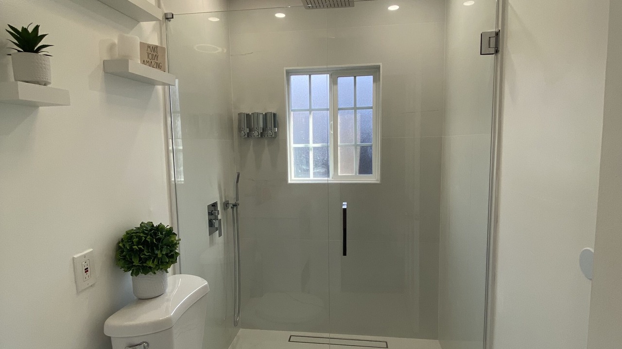 Photo of Bathroom in South Gate