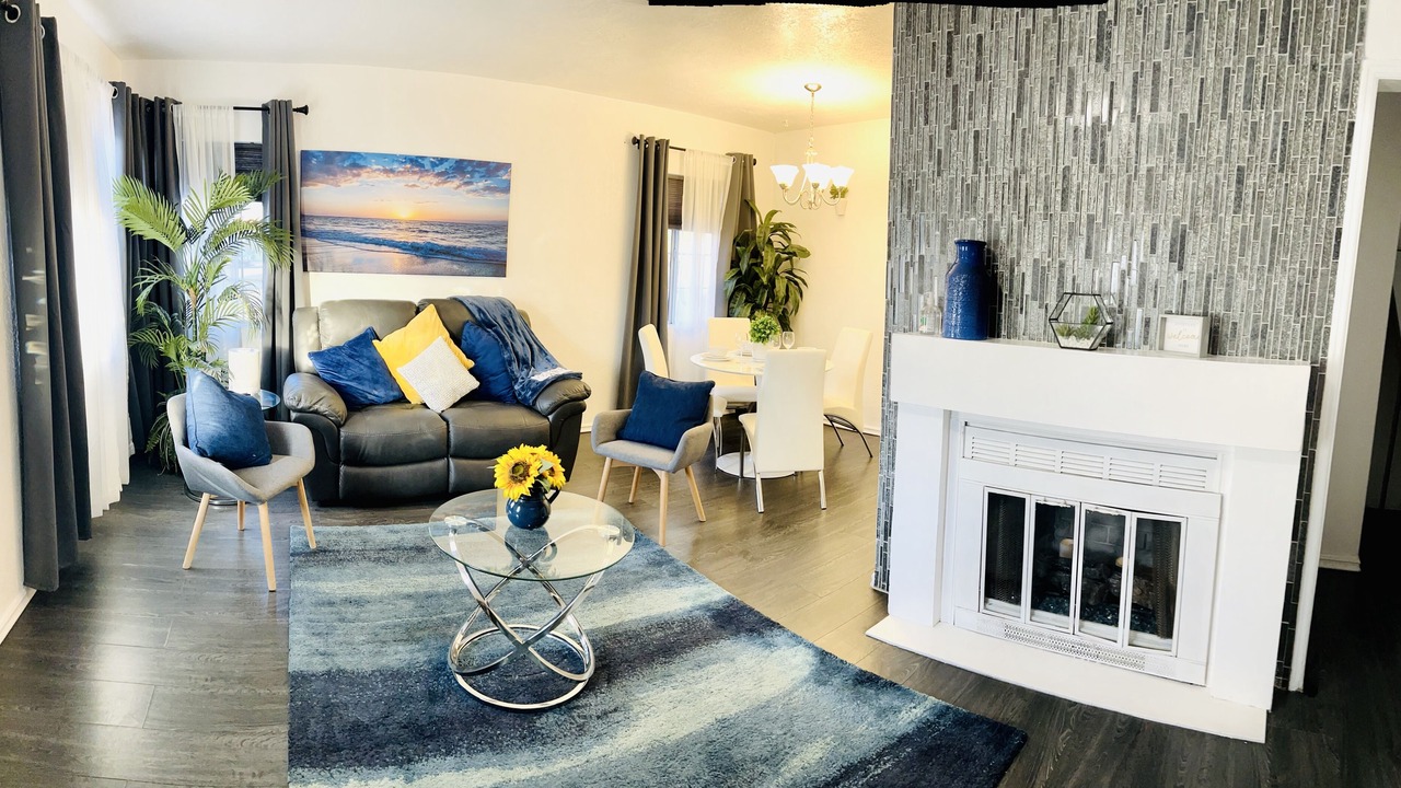 Photo of Livingroom in South Gate