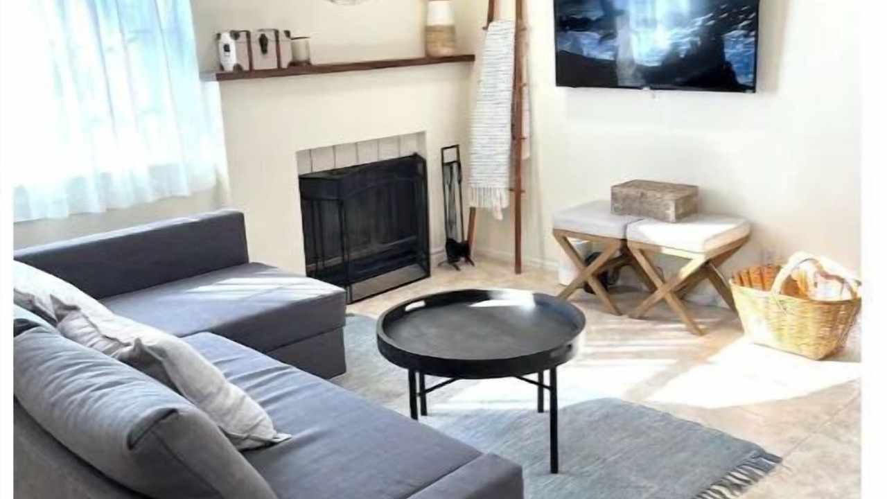 Photo of Livingroom in Rancho Santa Margarita