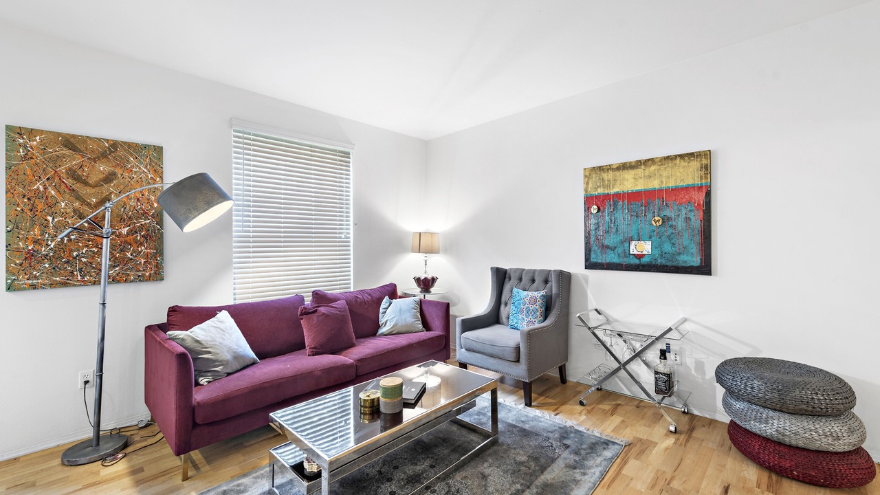 Photo of Livingroom in Airport Area