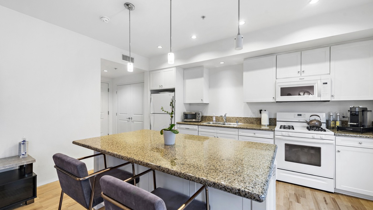 Photo of Kitchen in Airport Area