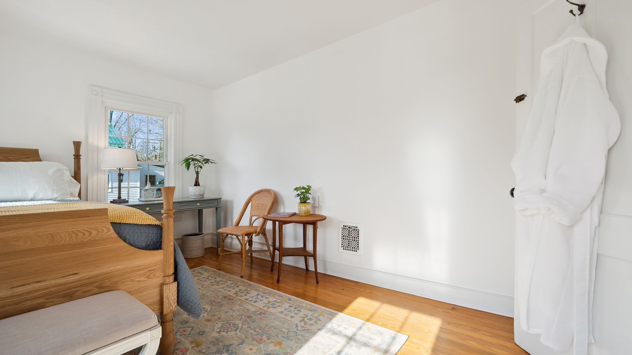 Photo of Bedroom in Warwick