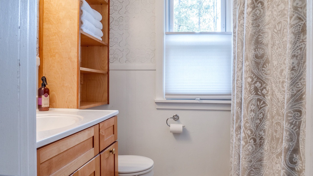 Photo of Bathroom in Keuka Park