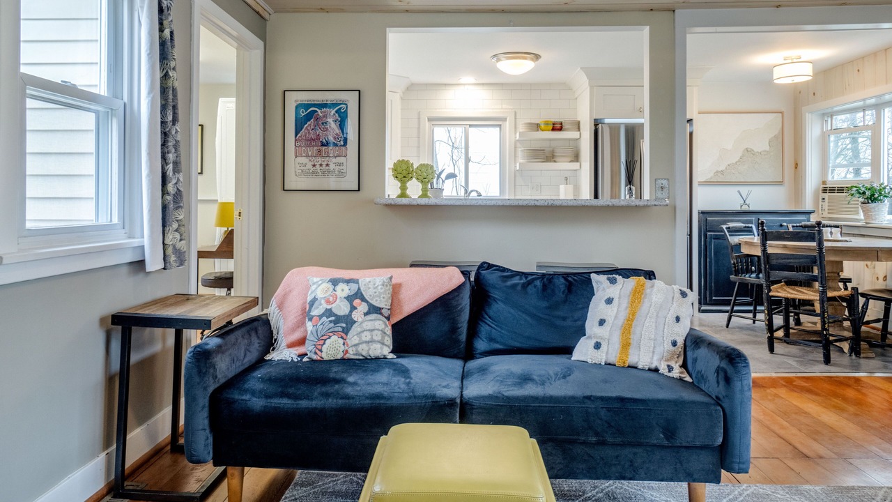 Photo of Livingroom in Keuka Park