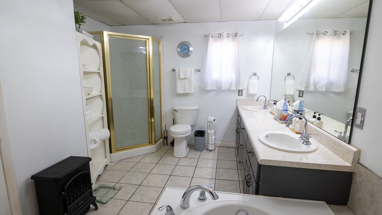 Photo of Bathroom in Ozark