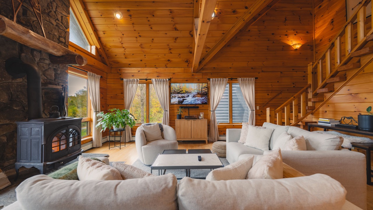 Photo of Livingroom in Livingston Manor